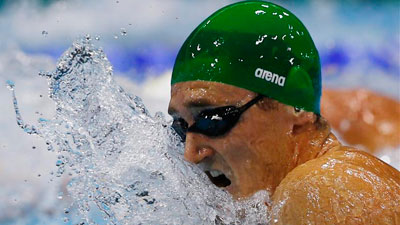 Cameron van der Burgh on his way to clinch SA's frist gold at the Olympics. Picture:REUTERS