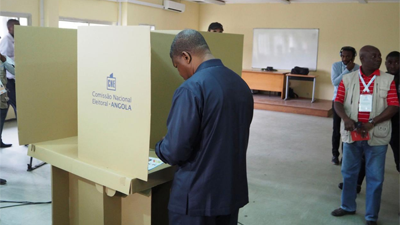 Joao Lourenco, presidential candidate for the ruling MPLA party, casts his vote in Luanda Picture:REUTERS