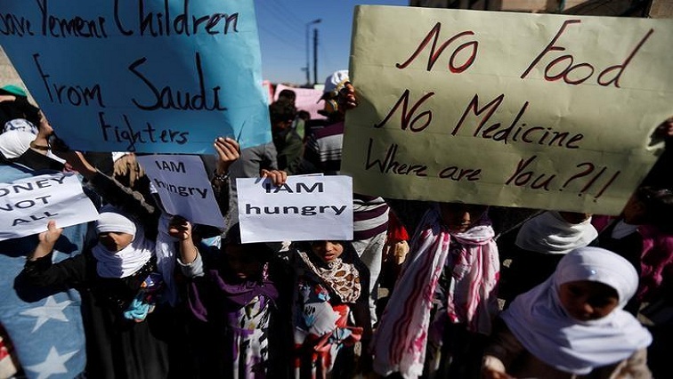 Children protest against the Saudi-led coalition outside the U.N. offices in Sanaa, Yemen November 20, 2017. REUTERS/Khaled Abdullah
