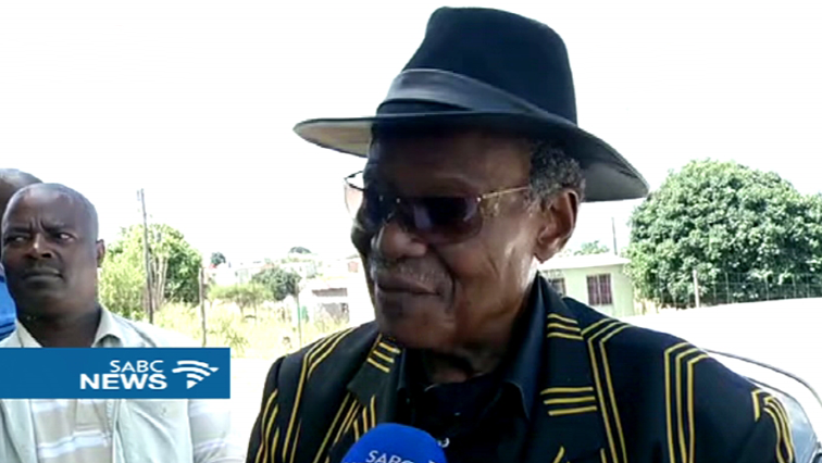 IFP leader Mangosuthu Buthelezi says people who are actively looking for jobs should be paid an unemployment stipend.