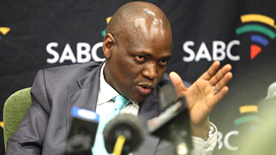 Naidoo says that he is considering suing Motsoeneng for calling him a sell out