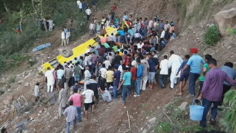 Accidents on India's notorious roads claim the lives of more than 150,000 people each year.
