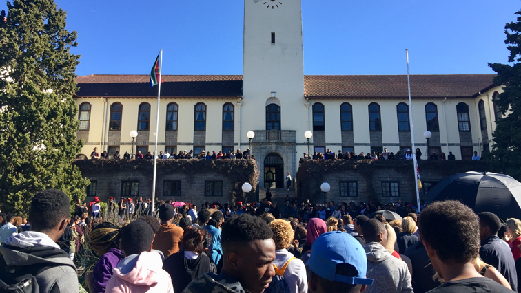 Students gathered in front of Rhodes University