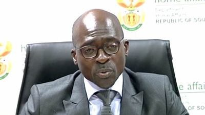 Malusi Gigaba has called on the new citizens to embrace and adhere to the laws of this country.