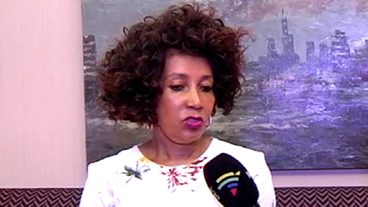 Minister Lindiwe Sisulu says that she will meet with her Zimbabwean counterparts in Davos.