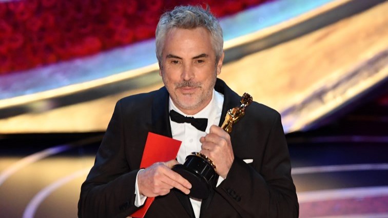 Best Foreign Language Film nominee for "Roma" Mexican director Alfonso Cuaron accepts the award for Best Foreign Language Film.