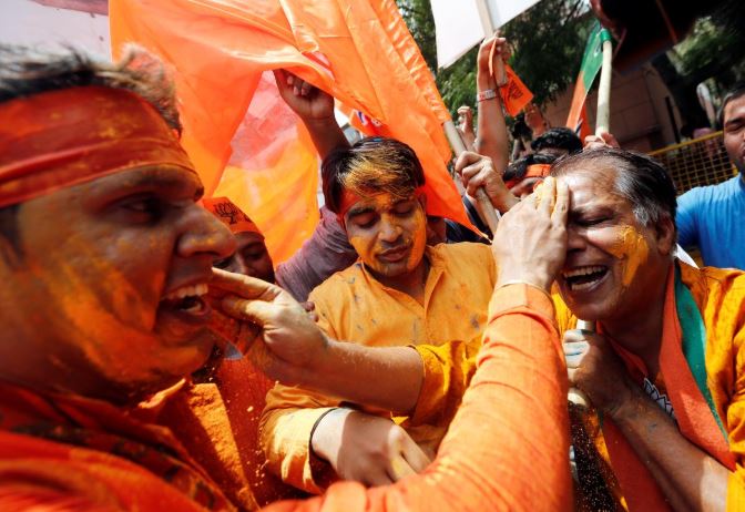 BJP supporters celebrate