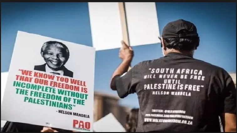 Mandela Palestinian sign
