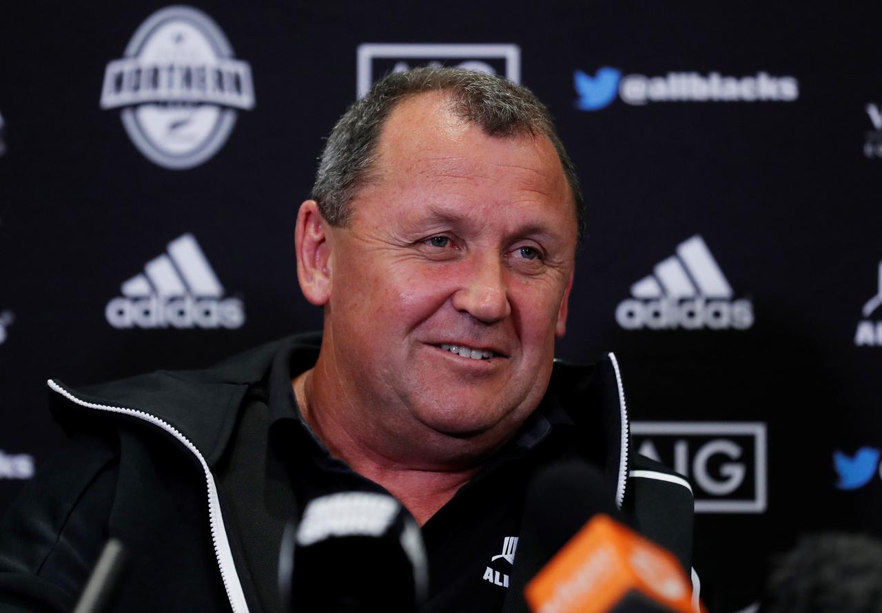 Foster, in his eighth season as a Hansen deputy, told reporters in Auckland on Wednesday that he was keen to step up