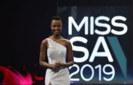 Zozibini Tunzi was crowned as Miss South Africa 2019 at a prestigious ceremony at the Sun Area in Pretoria, on Friday.