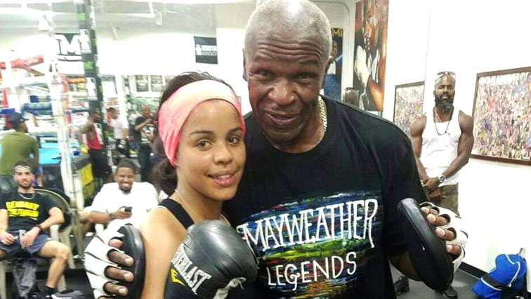 Baby Lee(Left) training with Floyd Mayweather Snr at the Mayweather Boxing Club in Vegas, 2017.