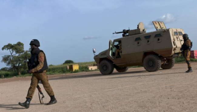 Soldiers guard positions near the Naaba Koom military base in Ouagadougou, Burkina Faso. (File)
