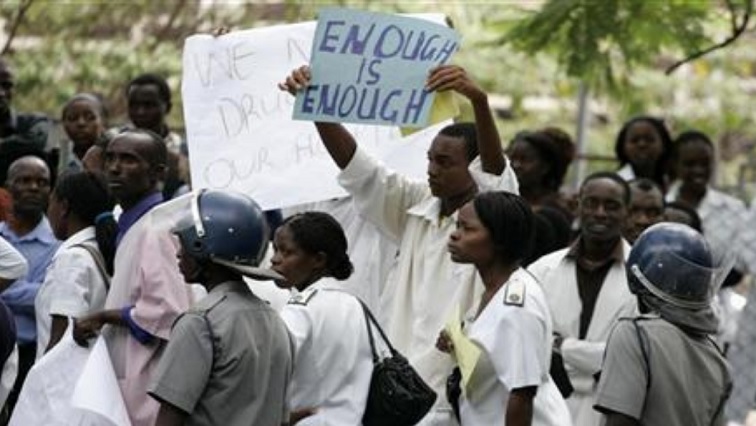 Doctors in Zimbabwe continue to protest despite the court's ruling that nullifies the strike's legitimacy.