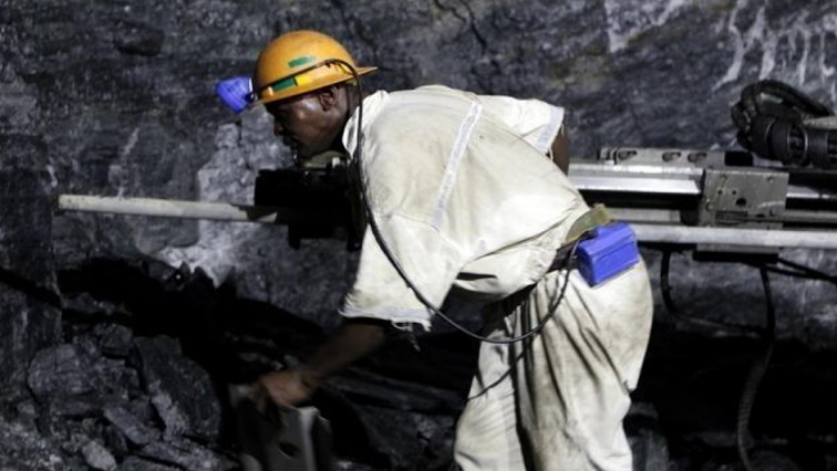 Mining sales decreased by 13.4 % year-on-year in May 2020.