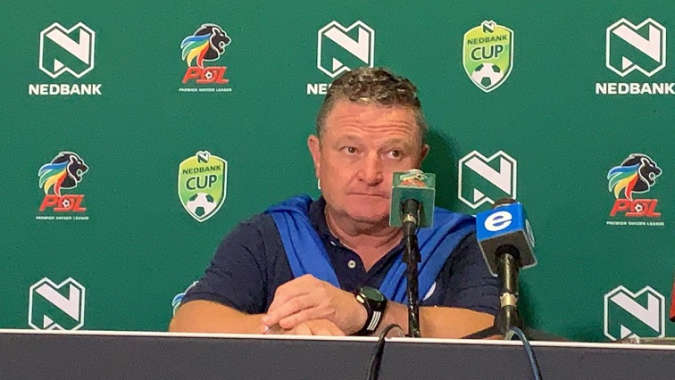 Motupa has been strongly pursued by Mamelodi Sundowns last month and they were even alleged to have called him. Hunt made his feelings known about the comments of a rival coach on this Motupa issue.