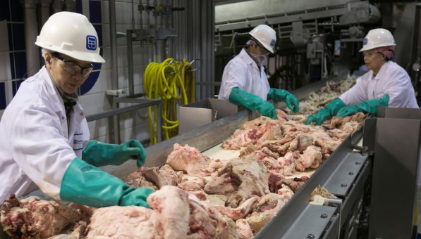 A total of six Brazil meat plants have now been blocked from exporting to China amid rising concerns over thousands of cases of COVID-19.
