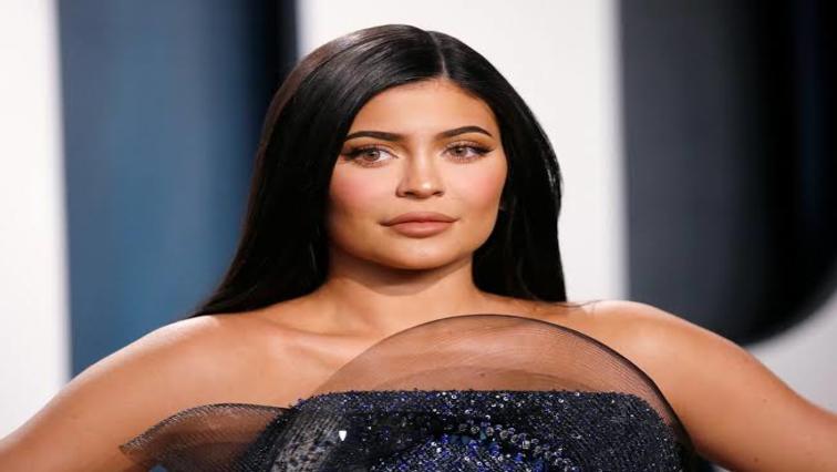 Forbes now estimates the net worth of Jenner at around $900 million