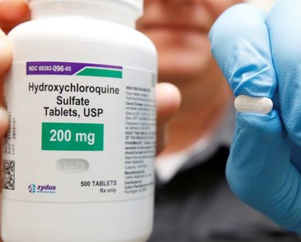 The preliminary results suggest doctors may want to refrain from prescribing the decades-old malaria treatment hydroxychloroquine with the antibiotic azithromycin for these patients until more study is done, researchers said.