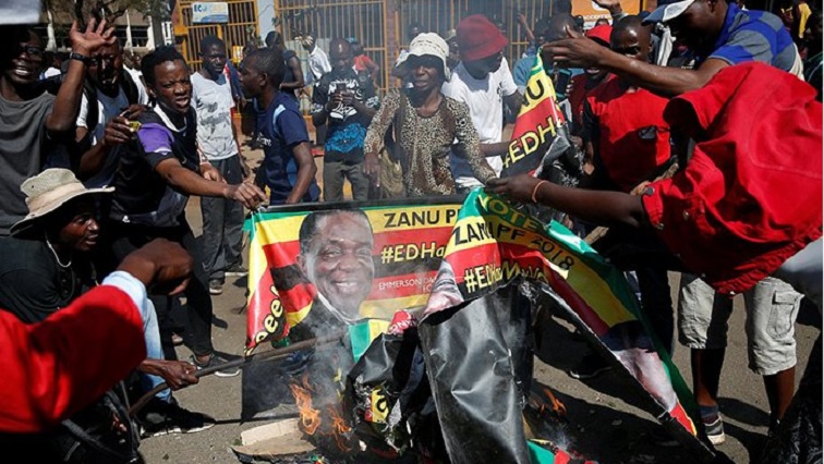Last week, some Zimbabwe citizens protested against corruption.