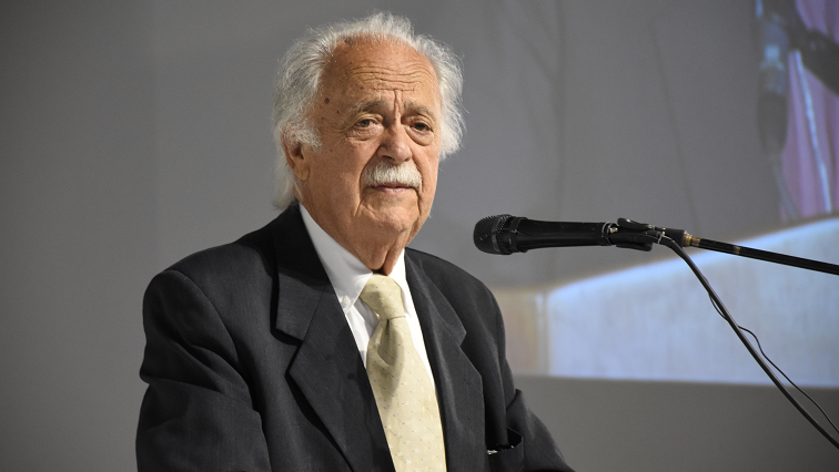 Former President Thabo Mbeki says during the dark days of aparthied, George Bizos was very committed and determined to ensure that South Africa was liberated.