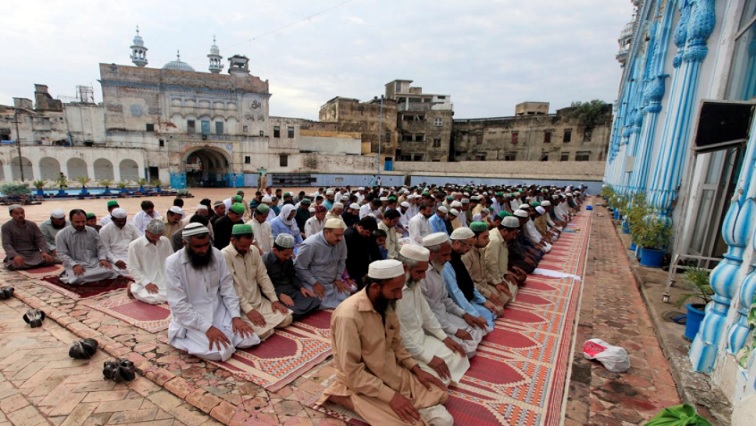 Muslims attend the Eid al-Adha prayer at a mosque in Rawalpindi, Pakistan September 2, 2017.