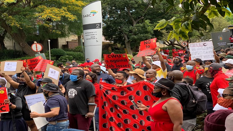 SABC employees have been demonstrating outside the public broadcaster’s offices during lunch hour pickets.