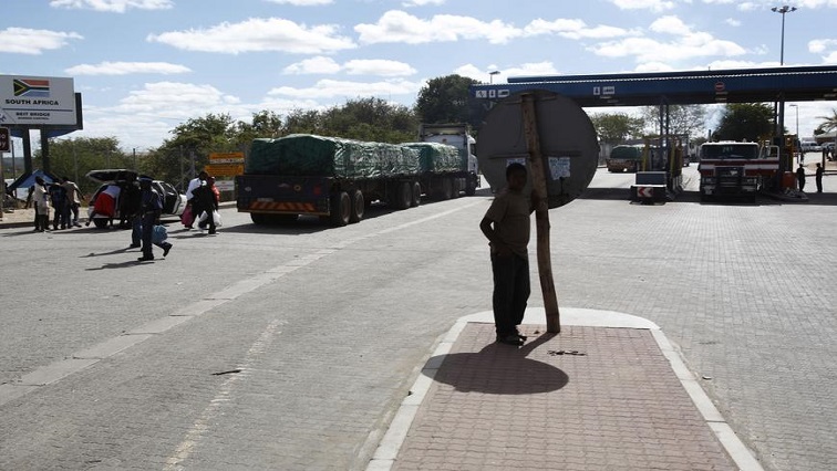 Home Affairs says it is working with the Zimbabwean government to ease congestion at the Beitbridge border.