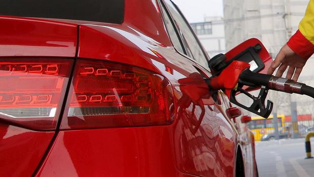 Despite a small monthly drop in the fuel price in May, the annual increase quickened to 37.4% from 21.4% in April.
