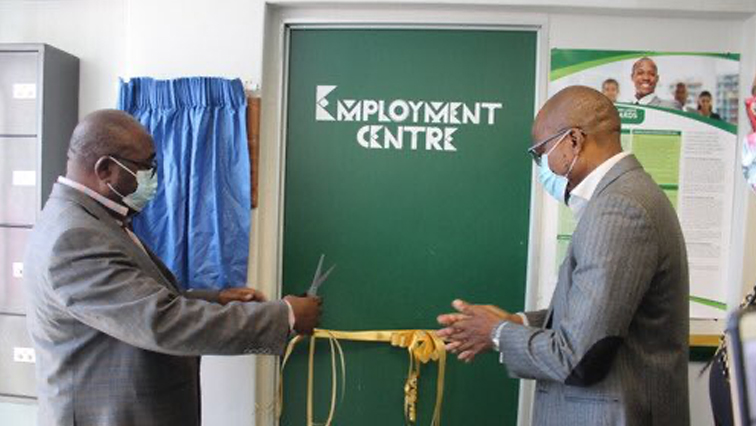 The centre has been launched by Minister of Employment and Labour Thulas Nxesi and is set to provide services such as career counselling, CV generation and working with job databases.