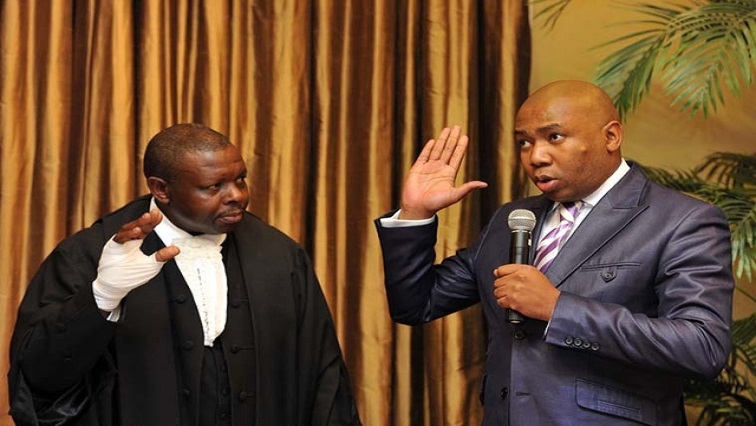 [File Image] Judge President of the Western Cape High Court, Justice John Hlophe swearing in Deputy Minister of Higher Education Mduduzi Manana at a ceremony held at Tuynhuis in Cape Town.