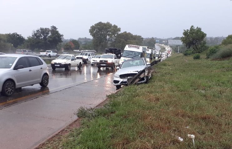 Lebih dari 20 kecelakaan dilaporkan di Johannesburg sejak Sabtu pagi – SABC News
