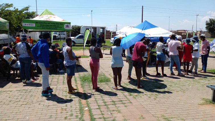 People queue at Snake Park Dooronkop pop up vaccination site on Sunday.