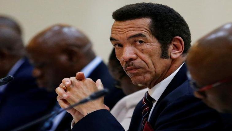 Pengadilan Tinggi di Botswana menolak permohonan surat perintah penggeledahan untuk mantan Presiden Ian Khama – SABC News