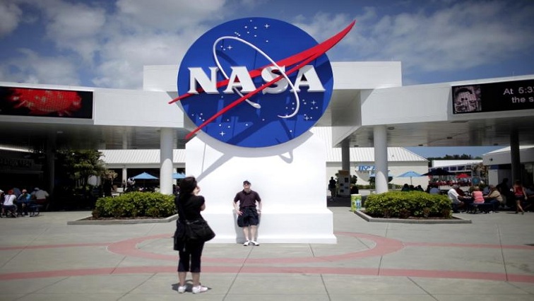 NASA mendorong mundur kerangka waktu untuk misi bulan manusia hingga 2025 – SABC News