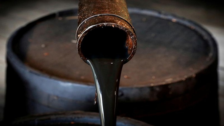 Tempat berlindung yang aman melonjak, minyak tenggelam karena investor mencari jeda COVID – SABC News