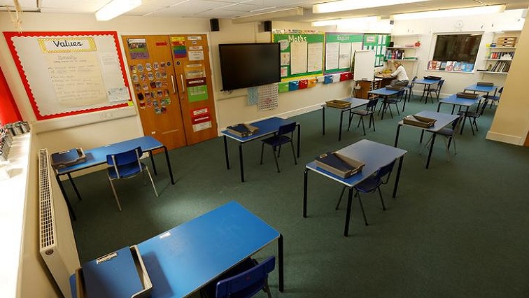 Pemerintah North West memperingatkan orang tua untuk memastikan sekolah swasta terdaftar di Departemen Pendidikan – SABC News