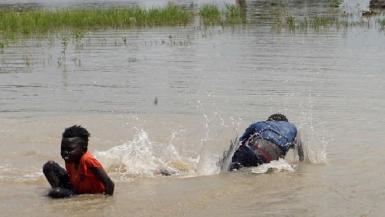 Siswa di beberapa bagian North West tidak dapat melapor ke sekolah setelah banjir – SABC News