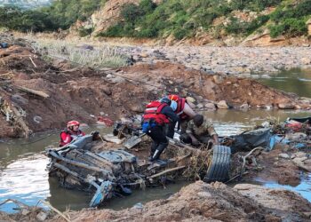 At least, 430 people have died in the floods in KwaZulu-Natal and more than 50 people are still missing.