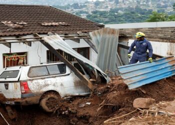 A general view of a mudslide which destroyed several houses during flooding in Mzinyathi near Durban [File Image]