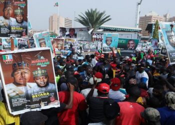 Supporters of Nigeria's All Progressive Congress demonstrate at the Eagle square, in Abuja, Nigeria, March 26, 2022.