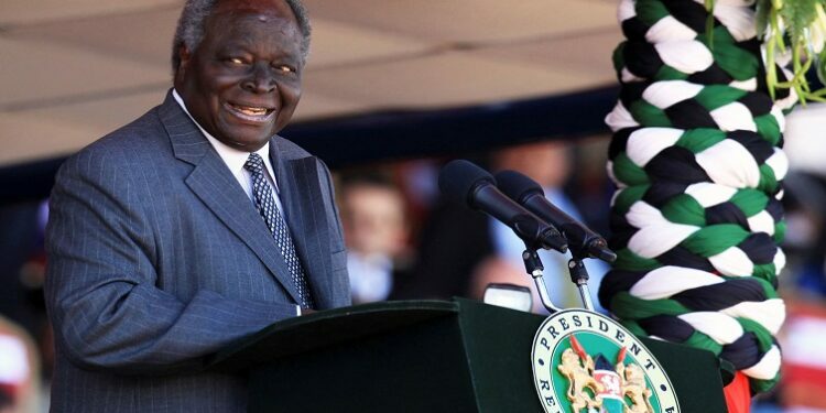 Former Kenya's President Mwai Kibaki addressing an event [File image]