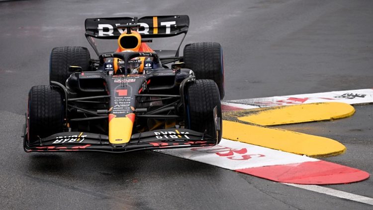 Formula One F1 - Monaco Grand Prix - Circuit de Monaco, Monte Carlo, Monaco - May 29, 2022 Red Bull's Max Verstappen in action during the race Pool via REUTERS/Christian Bruna