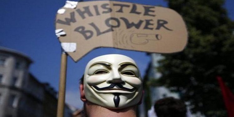 Whistle blower