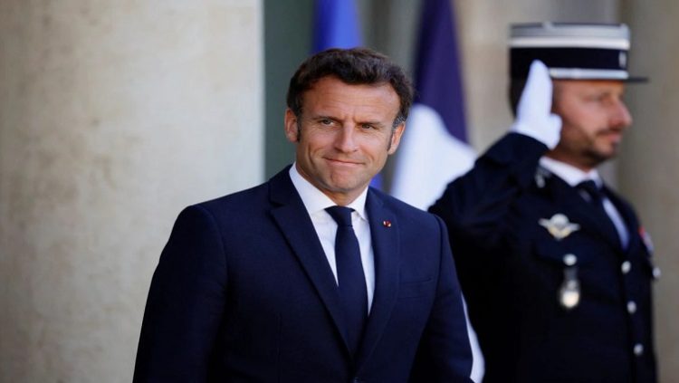 French President Emmanuel Macron waits for the arrival of Czech Prime Minister Petr Fiala (not seen) before a meeting at the Elysee Palace in Paris, France, June 7, 2022.