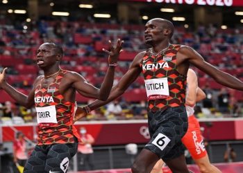 Emmanuel Kipkurui Korir of Kenya celebrates crossing the finish line to win gold ahead of silver medallist, Ferguson Rotich of Kenya at Olympic Stadium, Tokyo, Japan, in 2021.
