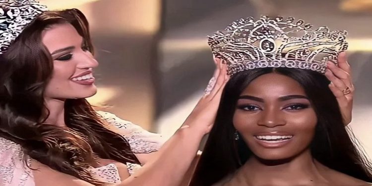 Lalela Mswane was crowned Miss Supranational 2022.