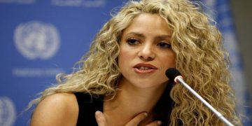 FILE PHOTO: Colombian singer and UNICEF Goodwill Ambassador Shakira speaks a news conference at United Nations headquarters in New York, September 22, 2015.