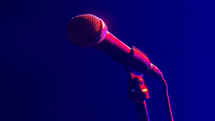 Microphone on stage during a live performance.
