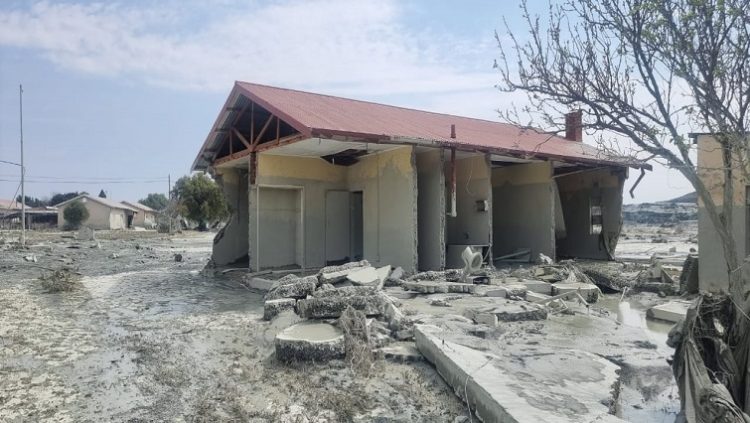 A mine dam burst, causing massive damage to houses and infrastructure in Jagersfontein.