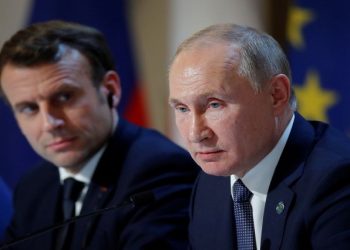French President  Emmanuel Macron and his Russian counterpart President Vladimir Putin